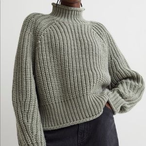 H&M Knit sweater light khaki green